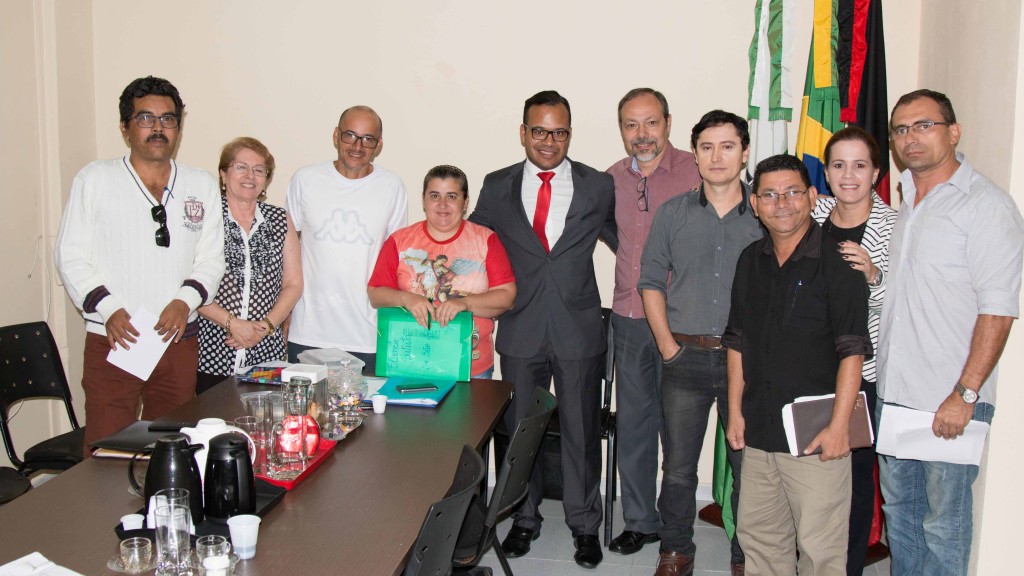 Prefeitura Municipal se reúne com SINTAB